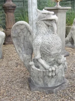 Statues & Sculptures Griffins^Heraldic Griffin Stone Garden Statue